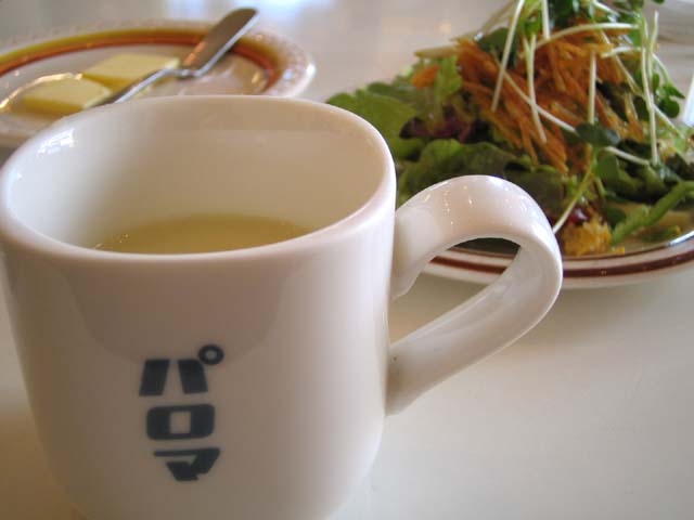 スープとサラダ