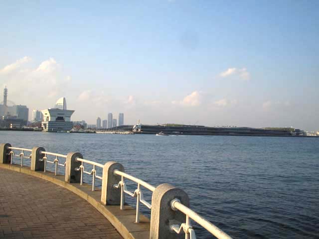 山下公園から見た大さん橋