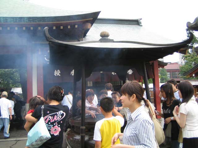 浅草寺煙