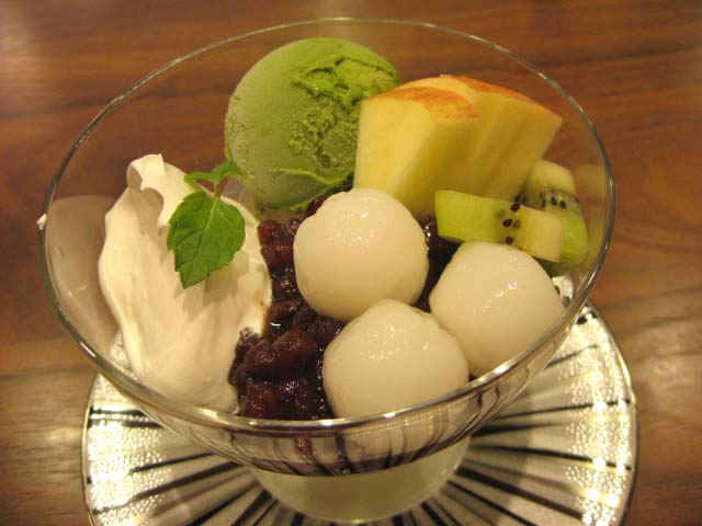 抹茶白玉あんみつ