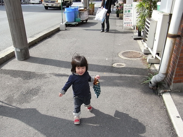 走る青衣