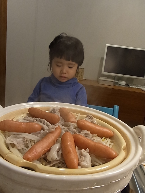 青衣と豚もやしウインナー蒸し鍋